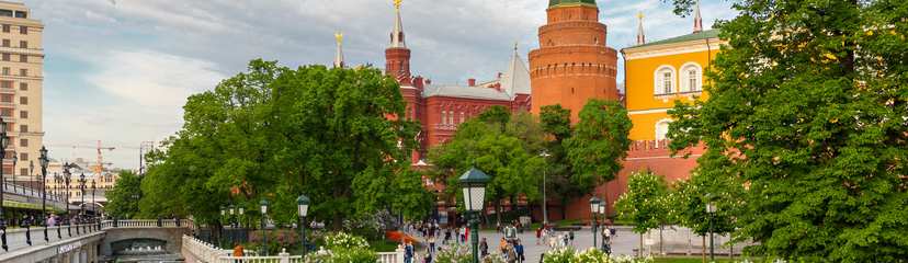 Экскурсия «Жемчужины Москвы»: Красная площадь, ГУМ и Александровский сад